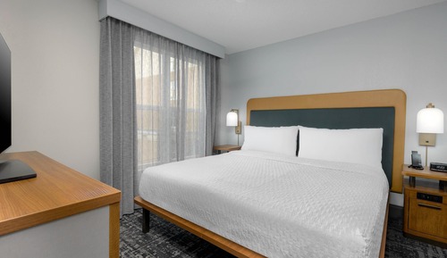 Suite, 1 King Bed, Non Smoking (1 Bedroom)