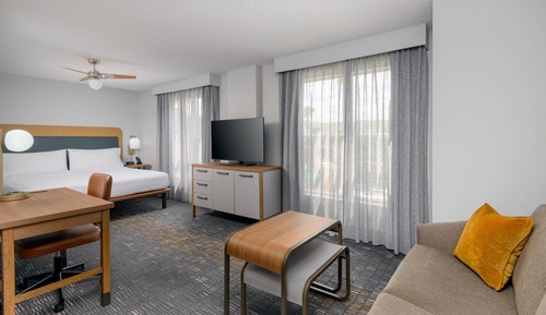Studio Suite, 1 King Bed, Accessible (Hearing)