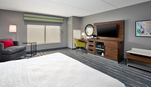 One King Bed, Non-Smoking, Accessible