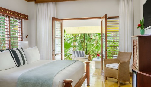 Deluxe Room, 1 King Bed, Garden View