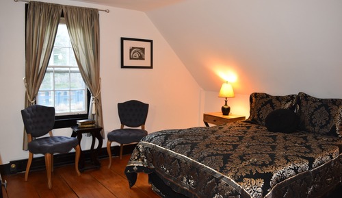 Standard Room, 1 Queen Bed