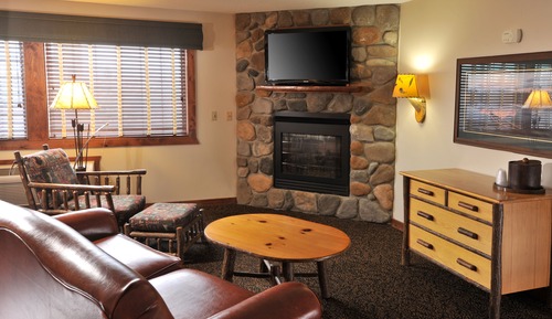 Theme Suite with Fireplace