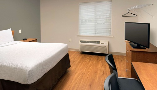 Standard Room, 1 Double Bed, Accessible, Non Smoking (Roll In Shower)