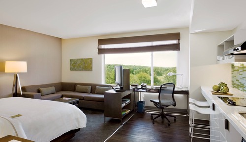 Studio, 1 King Bed (Mobility/Hearing Access, Roll-In Shwr)