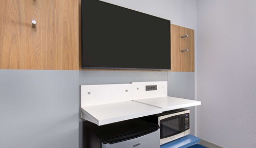Suite, 1 Queen Bed, Accessible, Non Smoking