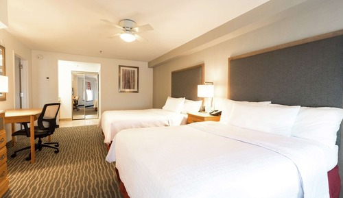 Suite, 2 Queen Beds, Non Smoking