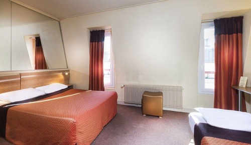 Triple Room