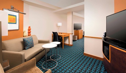 Studio, 1 King Bed with Sofa bed (Hearing Accessible)