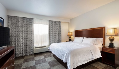 Suite, 1 King Bed, Non Smoking