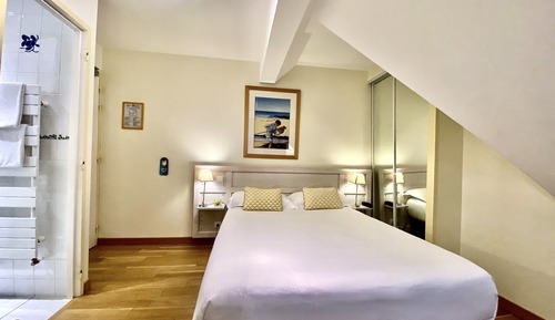 Classic Double Room