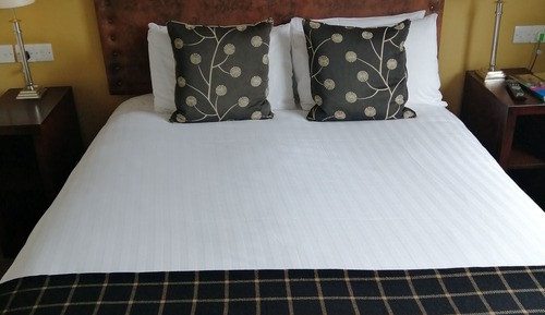 Petite Double Room