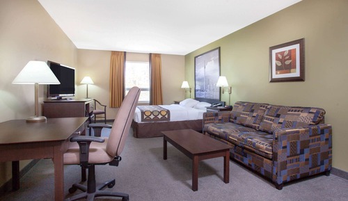 Room, 1 Queen Bed, Non Smoking