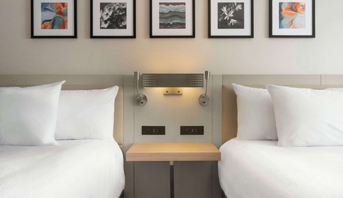 2 Queen Room