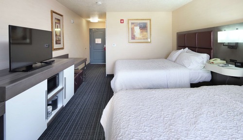 Two queen beds non smoking