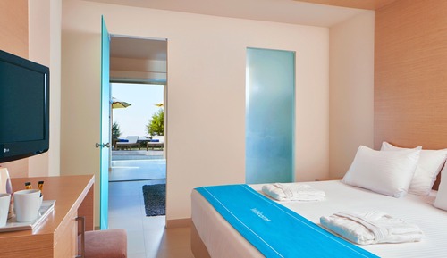 Junior Room (Casual)
