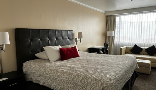 Premium Room