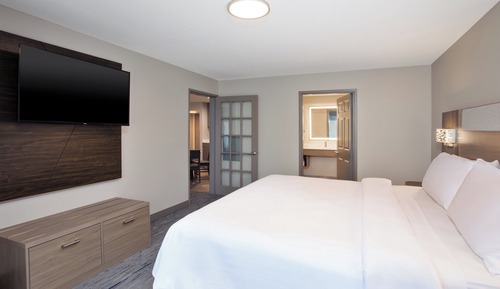 Suite, 1 King Bed