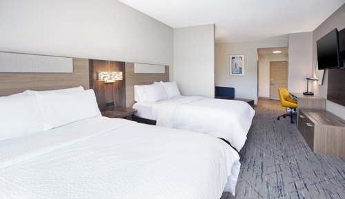 Standard Room, 2 Queen Beds, Accessible (Communications, Mobility, Access Tub)