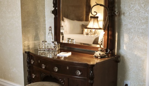 Room, Private Bathroom (Wingate Room)