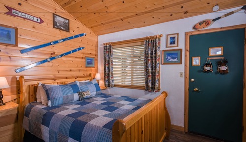 Standard Cabin, 1 Queen Bed, Non Smoking (The Big Blue Room)