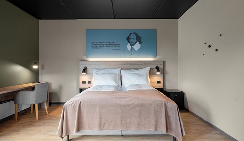 Junior Studio Suite