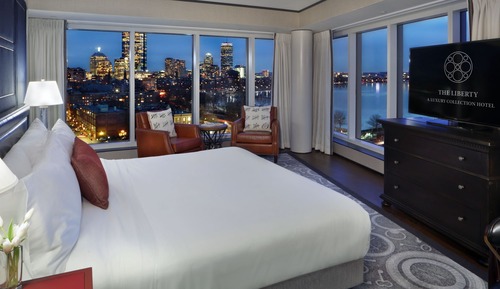 Suite, 1 Bedroom, City View (Mobility Accessible, Tub)