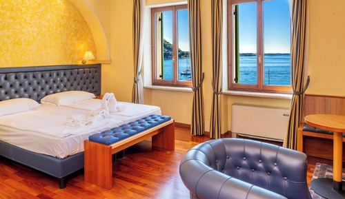 Superior Double Room, Lake View