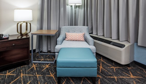 Standard Room, 1 King Bed, Accessible (Mobility, Accessible Tub)