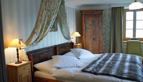 Classic Double or Twin Room, Non Smoking, Mountain View