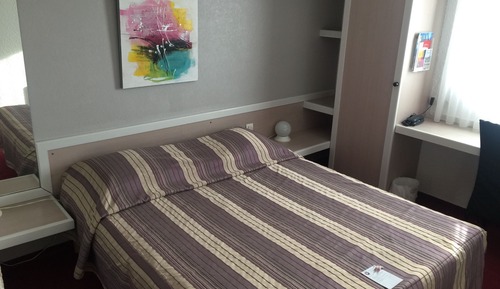 Quadruple Room, Connecting Rooms