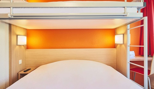 Standard Room, Multiple Beds (1 Double and 1 Single bed)
