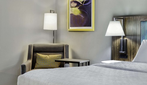 One King Bed, Non-Smoking