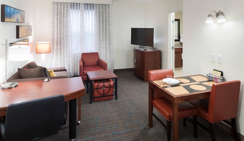 Suite, 1 Bedroom (Mobility/Hearing Accessible, Tub)
