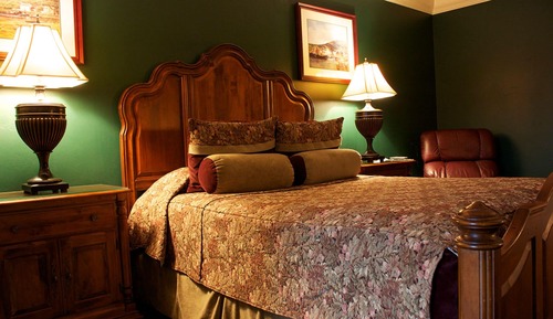 Room, Hot Tub (Queen Suite)