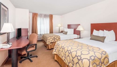 Room, 2 Queen Beds, Accessible, Non Smoking