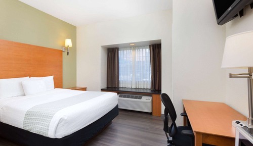 Room, 1 Queen Bed, Non Smoking