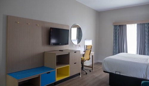 Studio Suite, 1 King Bed, Non Smoking