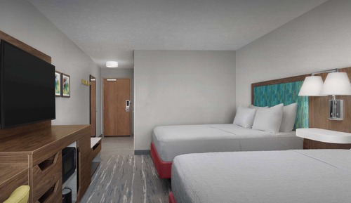 Two queen beds non smoking