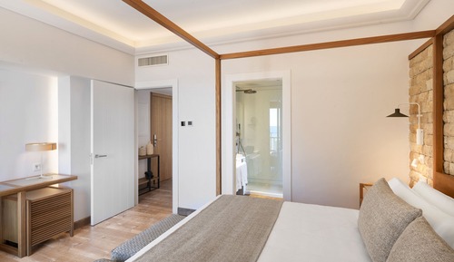 Sea Front Panoramic Suite
