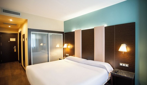 Double King Bed