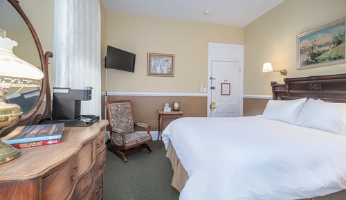 Room (Ellies Room)