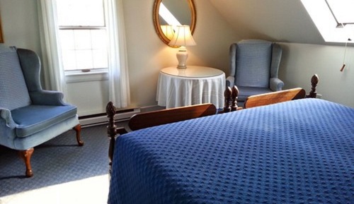 Include Knowles Jr. Suite