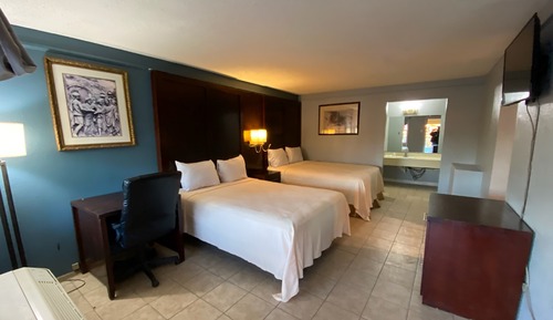 Suite, 2 Double Beds, Non Smoking, Kitchenette