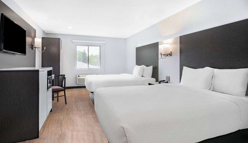 Room, 2 Queen Beds, Non Smoking