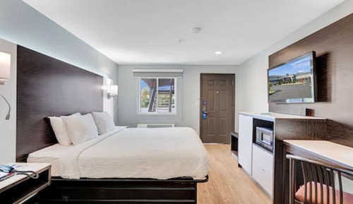 Room, 1 Queen Bed, Non Smoking