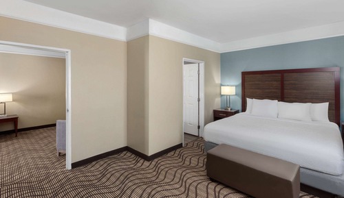 Suite, 1 King Bed, Non Smoking (Sofa Bed)