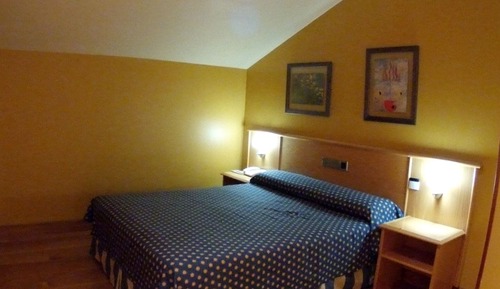 Duplex (2 adults + 2 children)