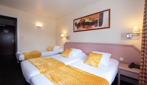Triple Room