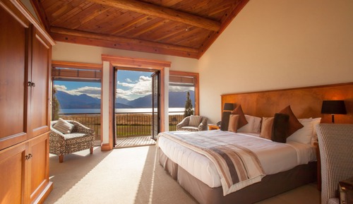 Deluxe Lodge Room 