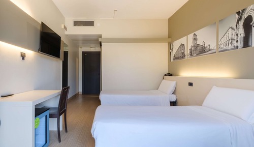 Twin Non-Smoking Room
